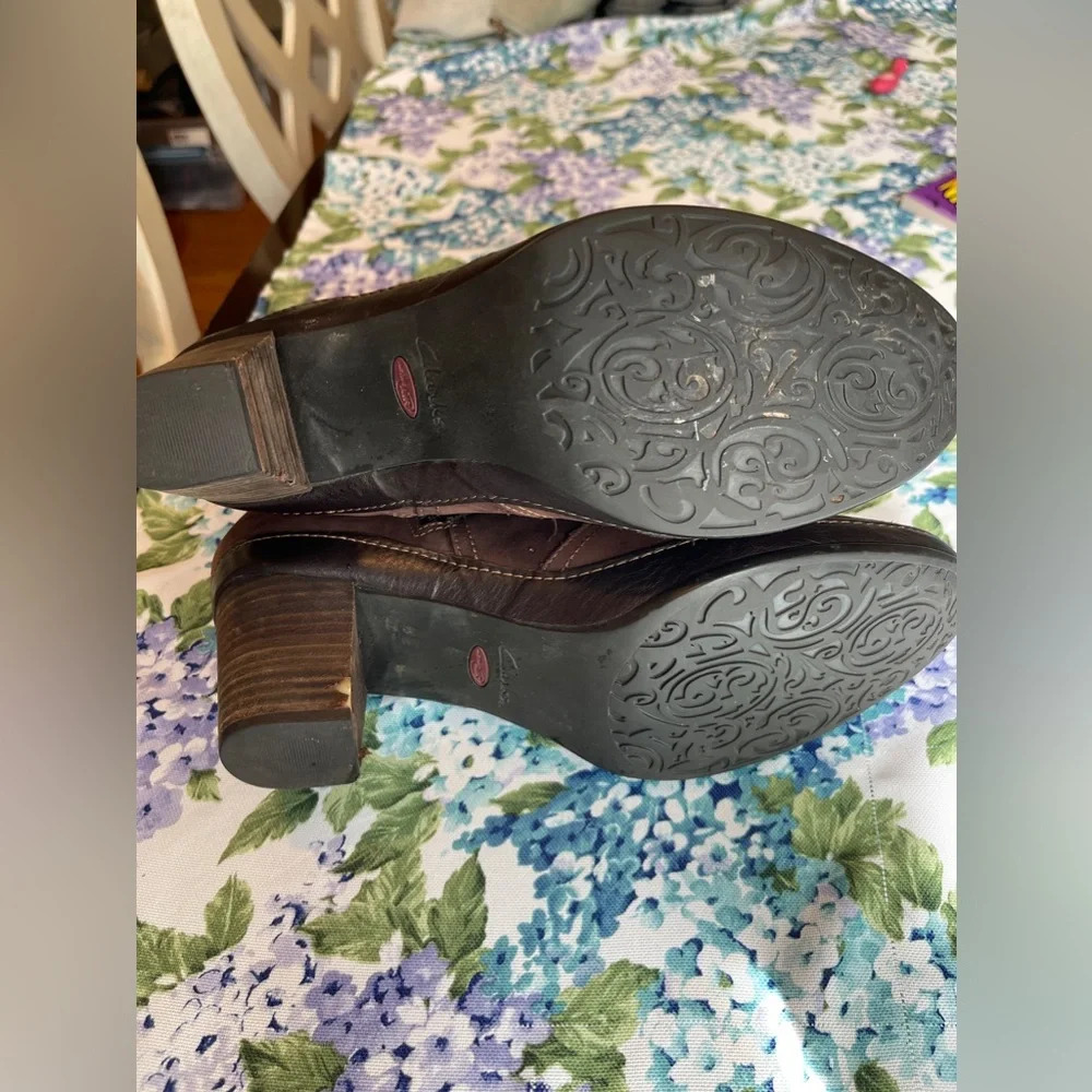 Clarks Artisan Fall Boots size 9.5 - Picture 3 of 5